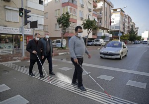 Antalya da ,Trafik ışıkları, görme engelliler için konuşacak